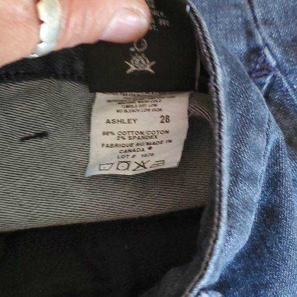 Jeans - Picture 3 of 4